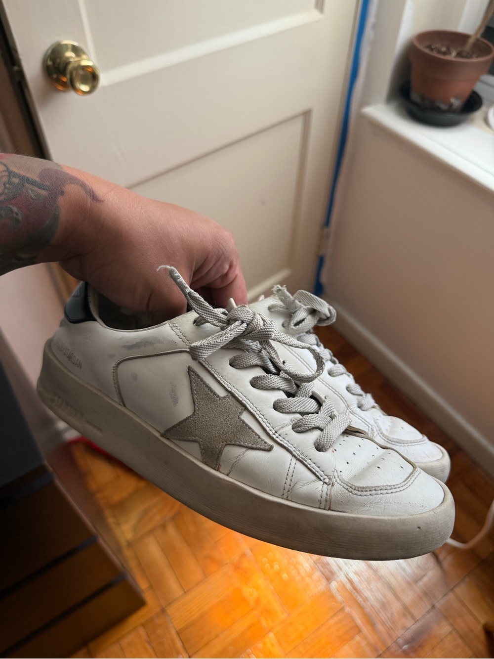 Golden Goose Stardan Gray Star Size 39